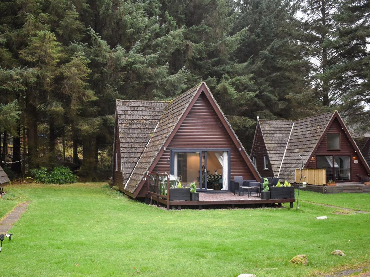 Pine Needle Lodge Kilfinnan Extérieur photo